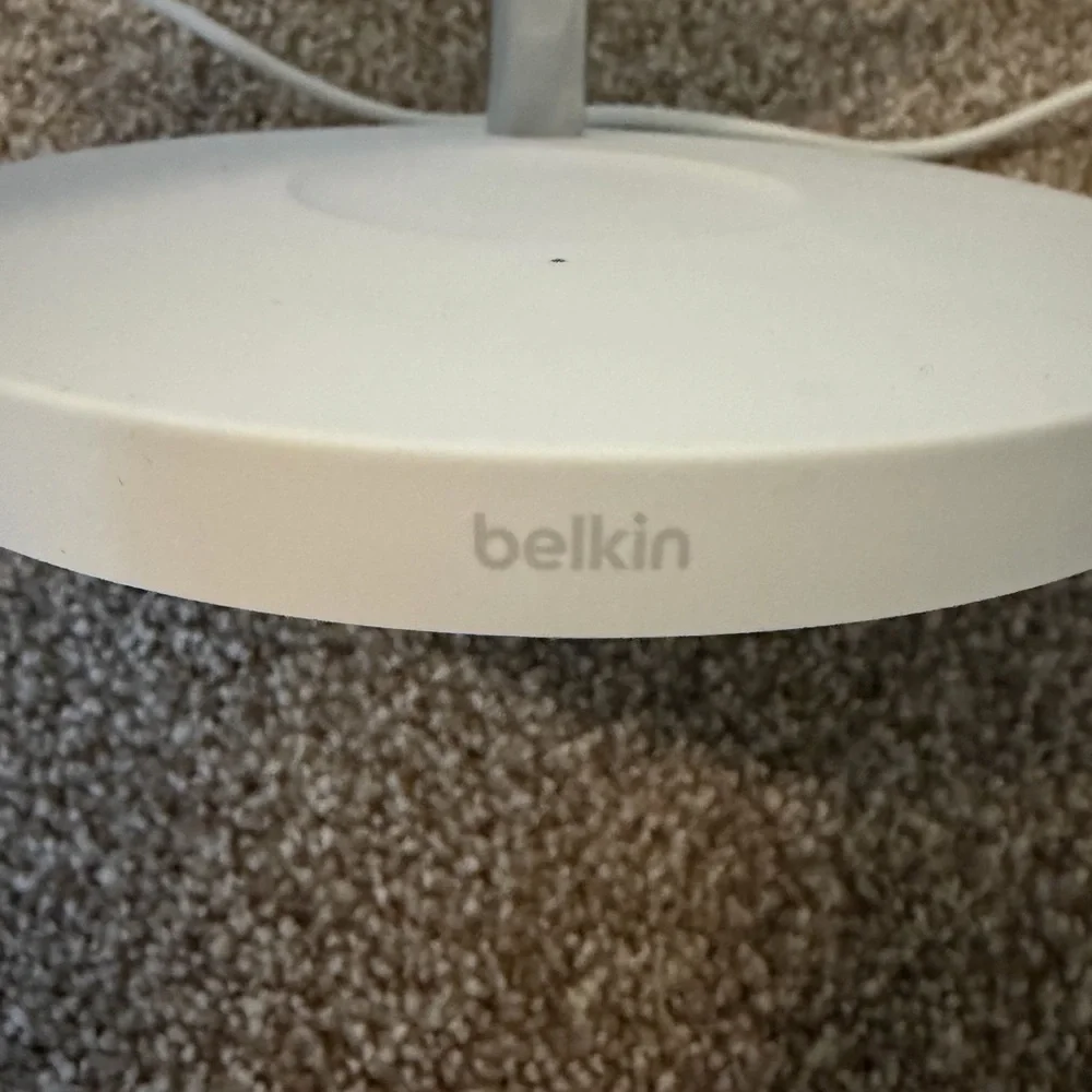 Belkin 3-in-1 Wireless Charging Stand